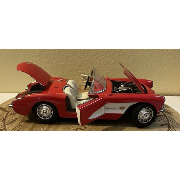 Road Tough 1957 Chevrolet Corvette Convertible Die Cast Metal 1:18 92018 - Picture 12 of 16